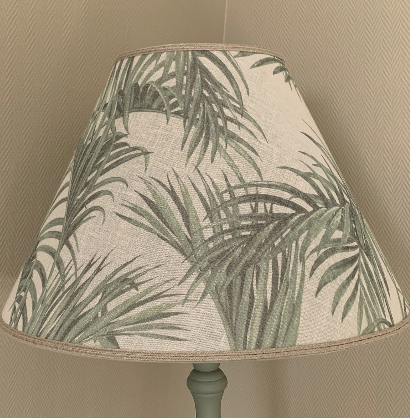 Coussins et abat-jour sur mesure par Tapisserie & Décoration BIC, réalisation n°49