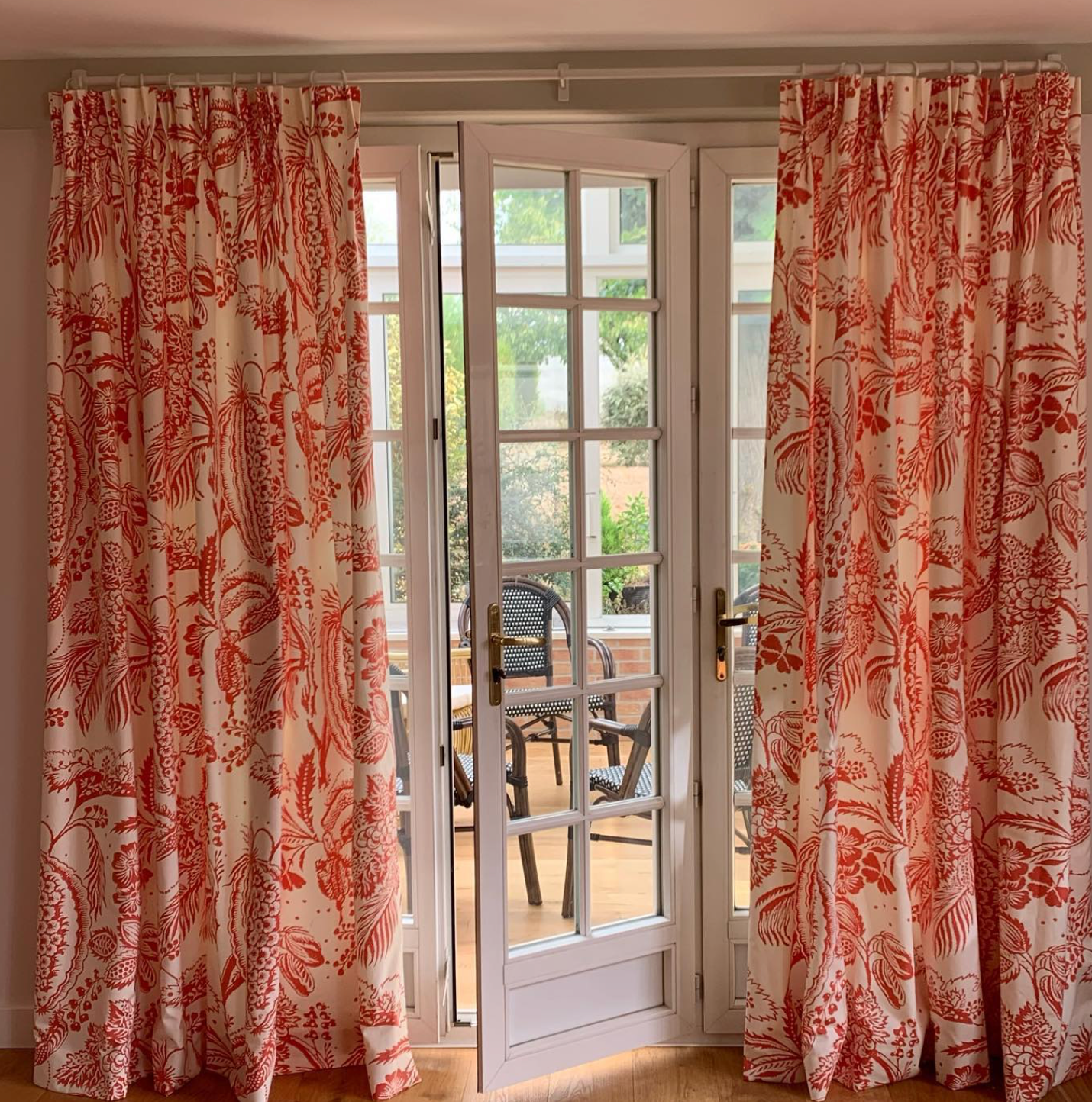 Rideaux et stores sur mesure par Tapisserie & Décoration BIC, réalisation n°22